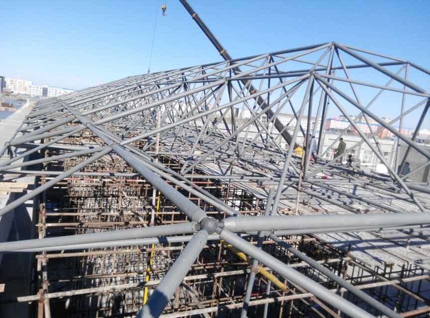 贺州商贸城屋顶网架工程